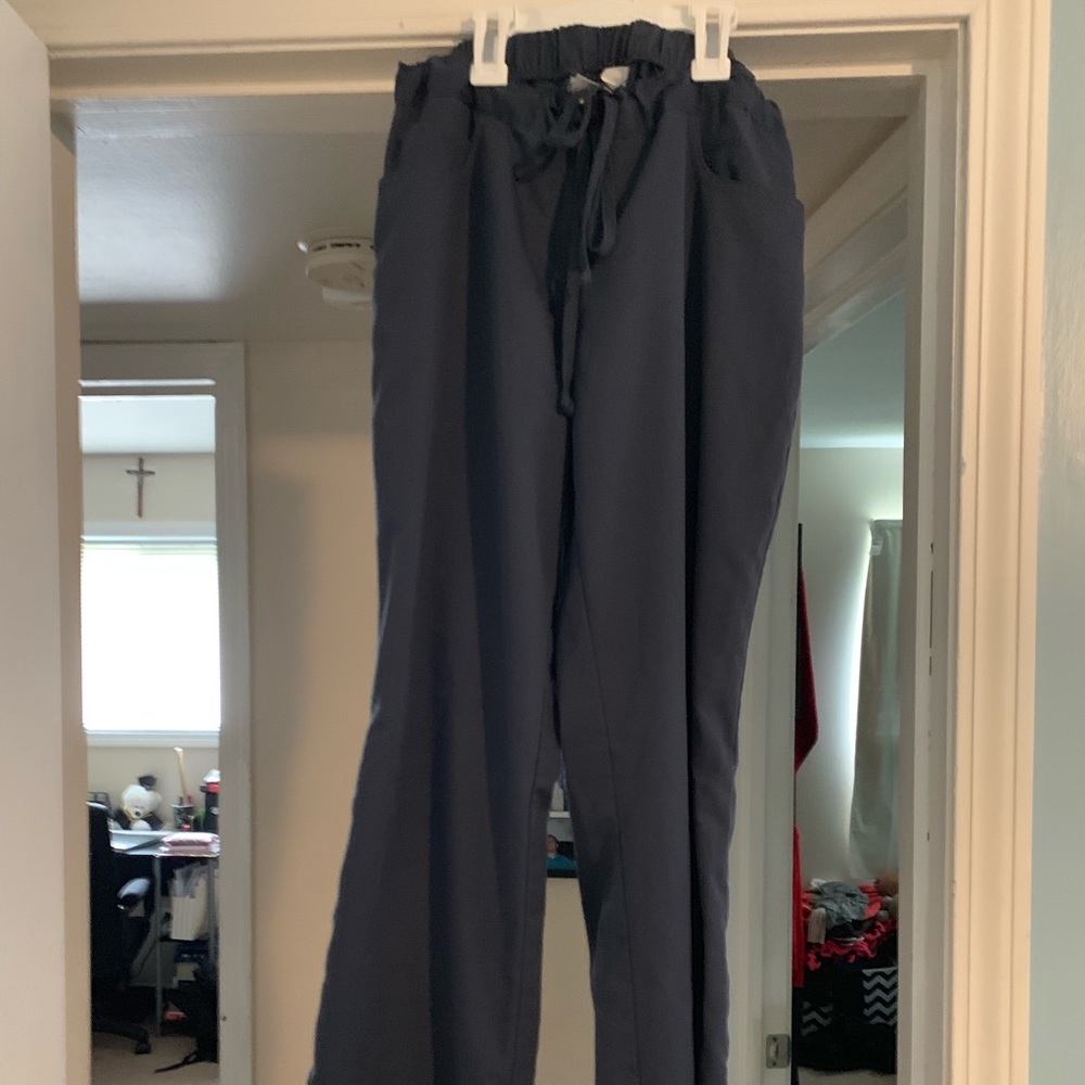 Size small greys anatomy pewter/grey scrub pants